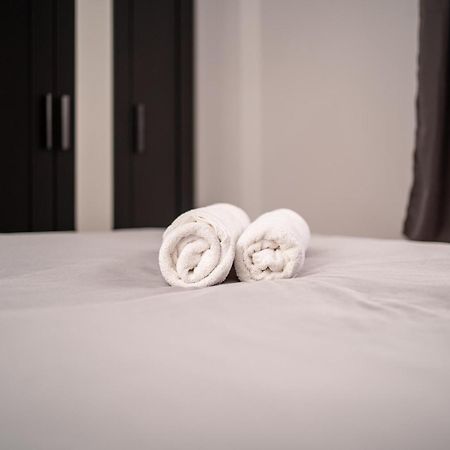 Central Apartment In Belfast City Centre - Sleeps 5 People Экстерьер фото