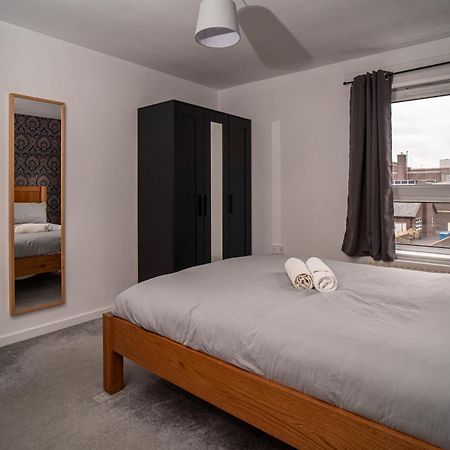 Central Apartment In Belfast City Centre - Sleeps 5 People Экстерьер фото