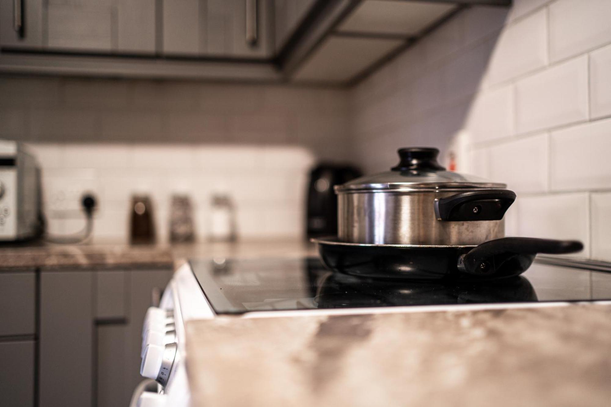 Central Apartment In Belfast City Centre - Sleeps 5 People Экстерьер фото