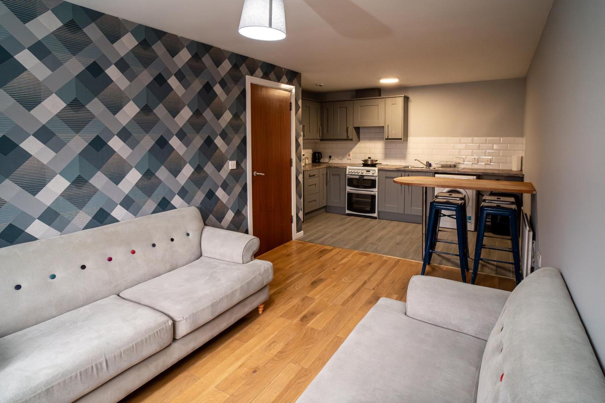 Central Apartment In Belfast City Centre - Sleeps 5 People Экстерьер фото