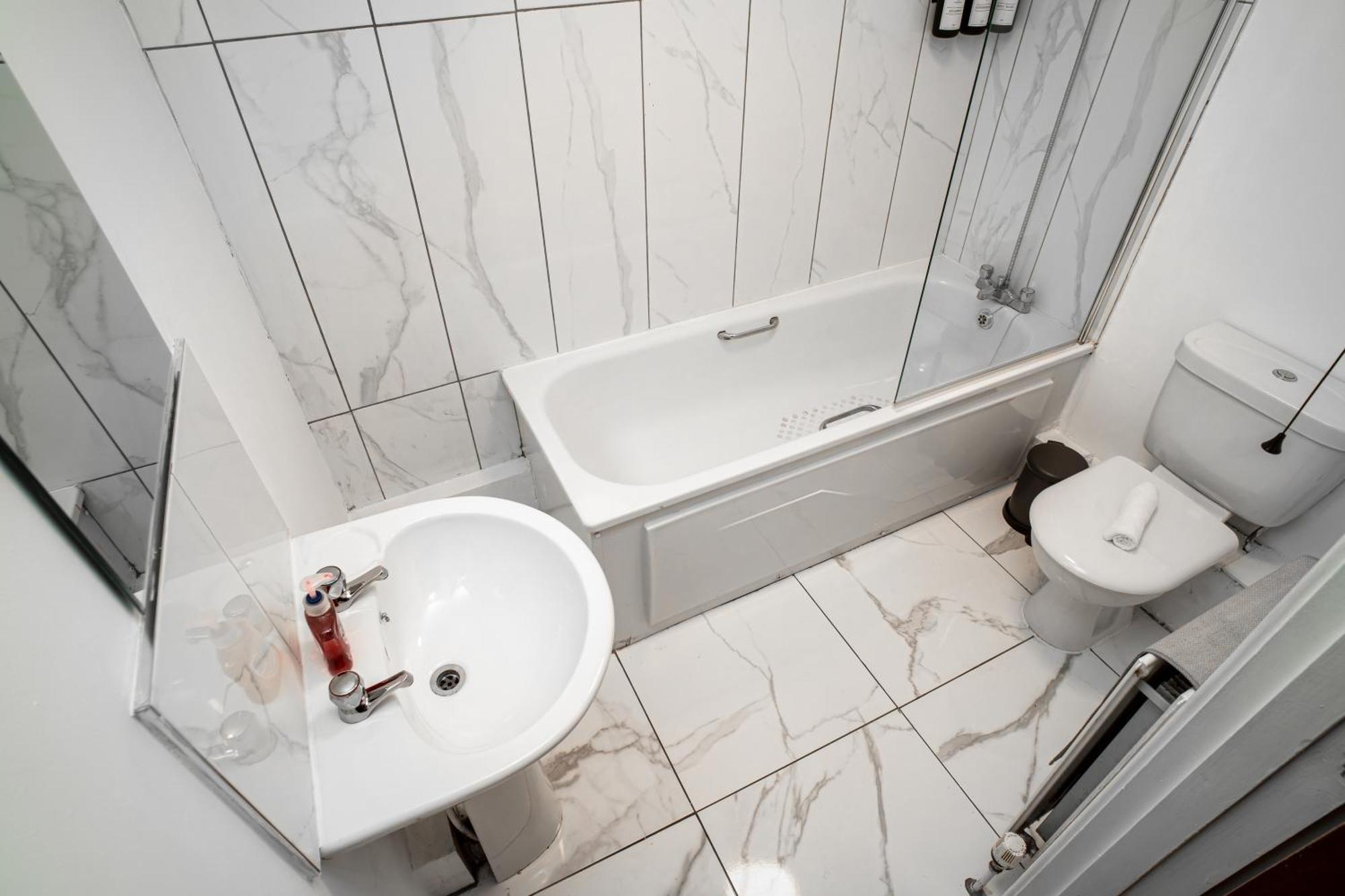 Central Apartment In Belfast City Centre - Sleeps 5 People Экстерьер фото
